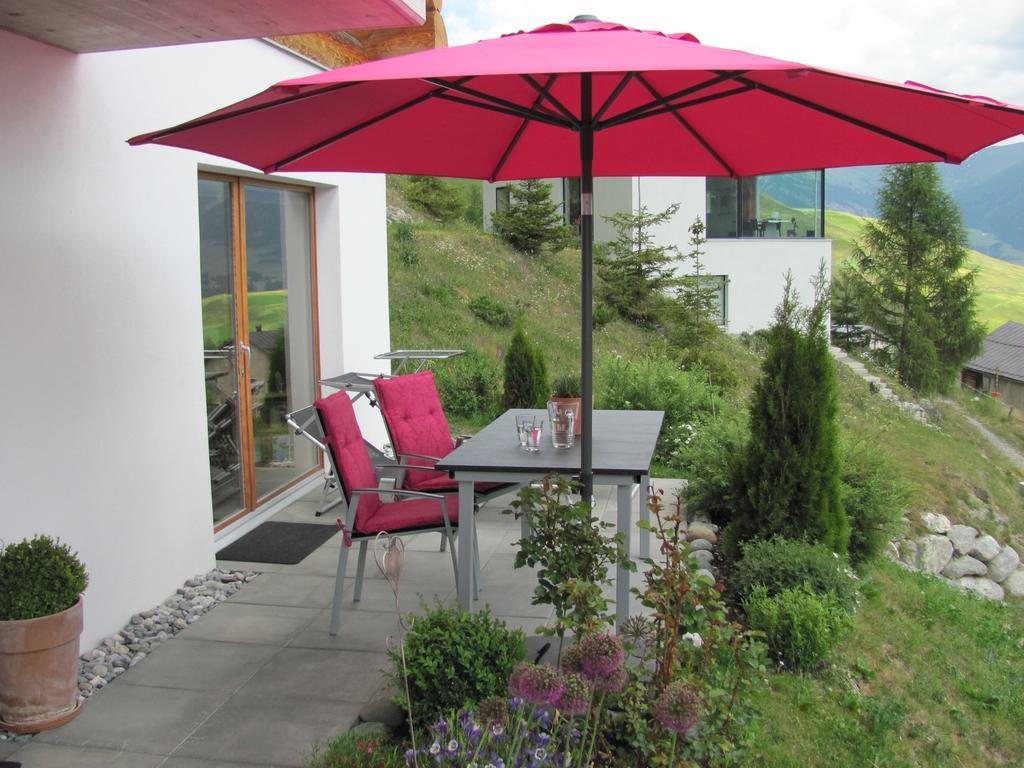Ferienwohnung Caviezel Tschlin Exterior photo