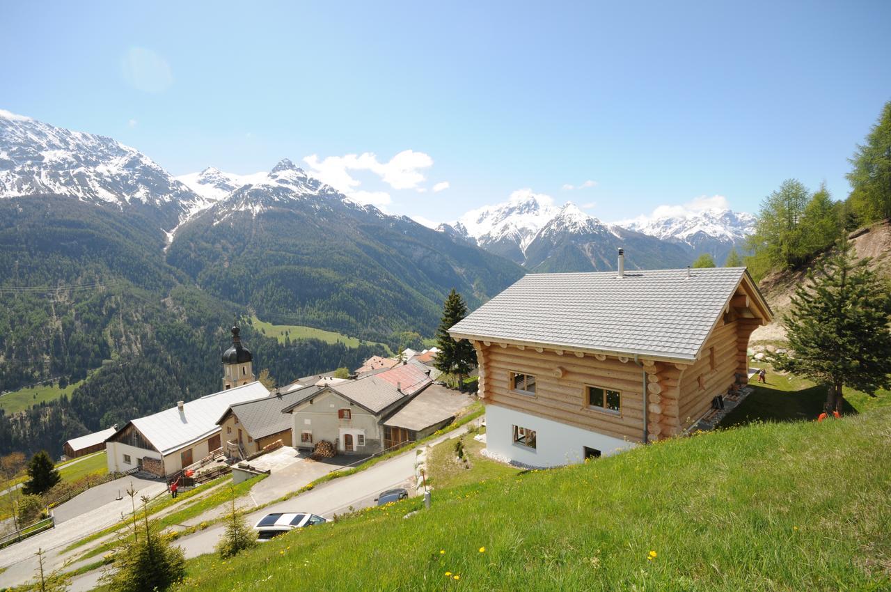 Ferienwohnung Caviezel Tschlin Exterior photo